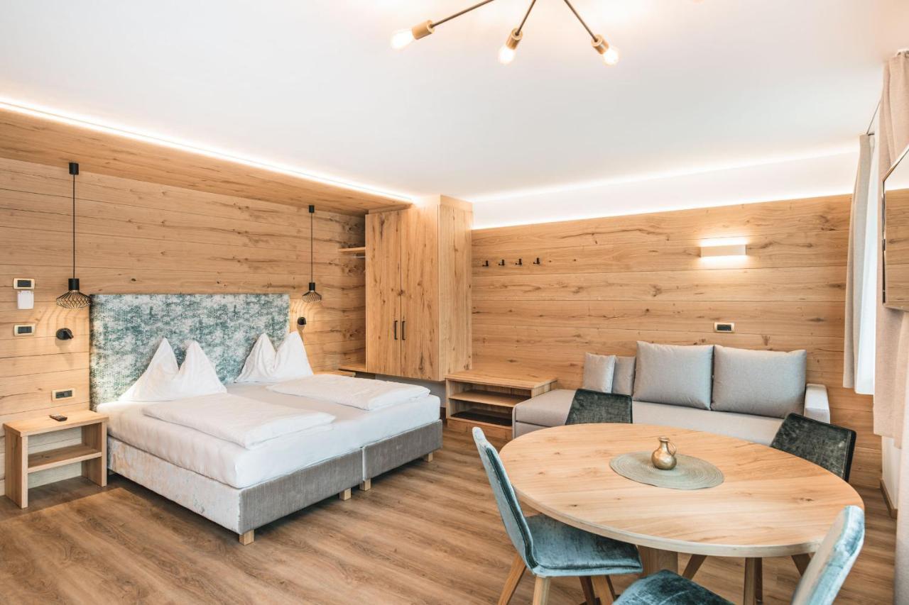 Garni Hotel Miara - Your Dolomites Home Selva di Val Gardena Exteriör bild